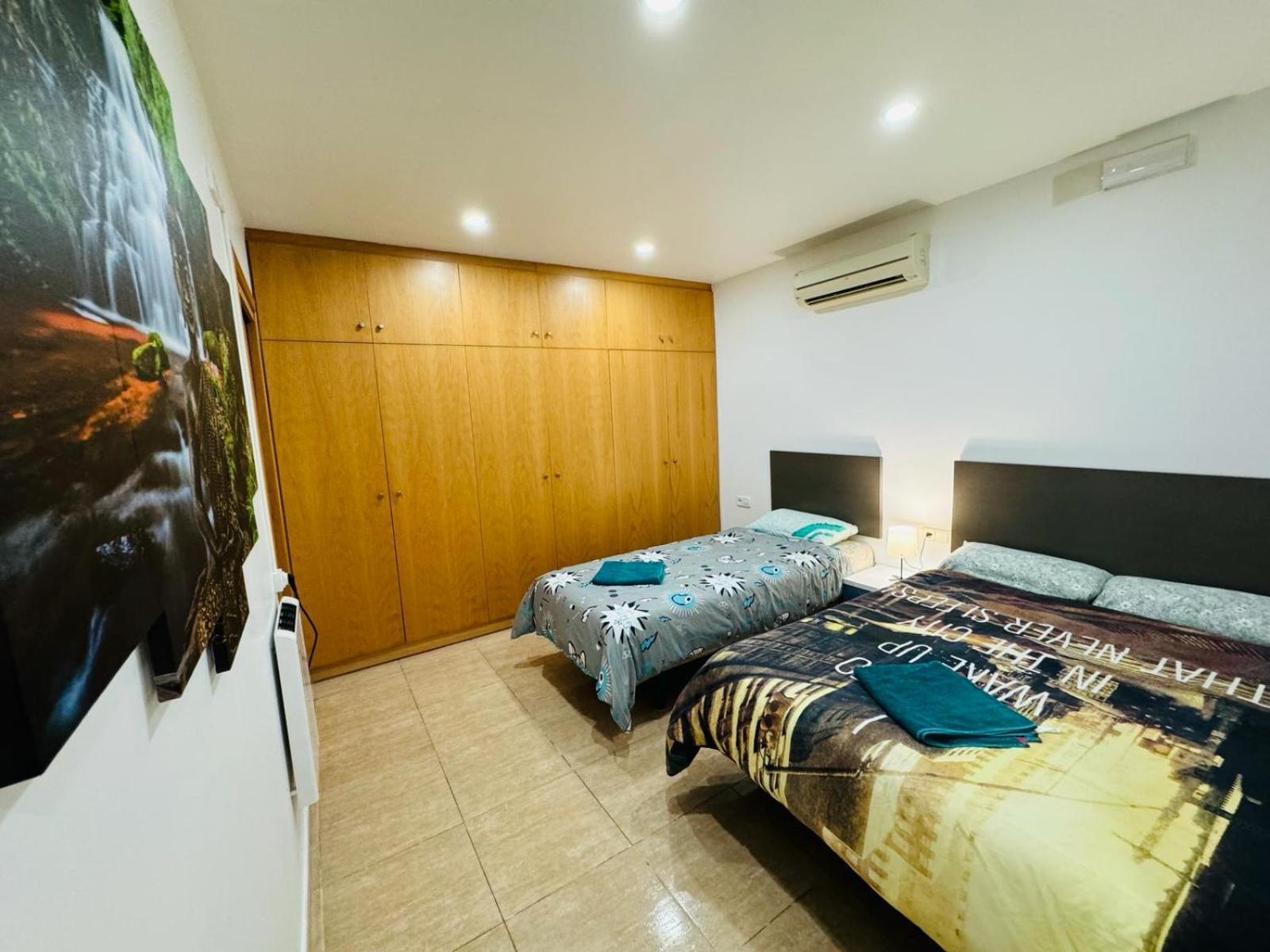 Near To Beach And Barcelona Sant Adria de Besos Ngoại thất bức ảnh